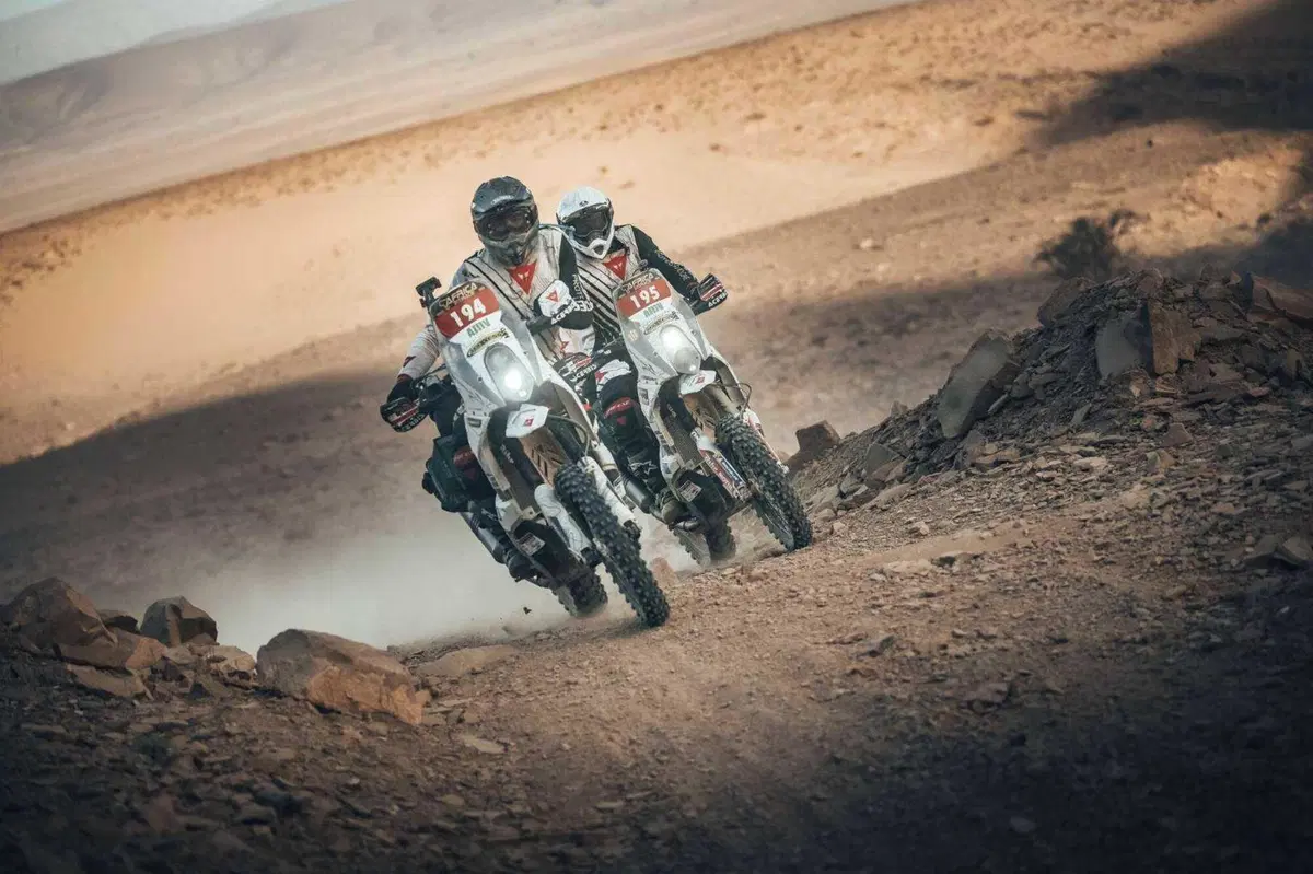 Africa Eco Race 22. D4, Vittoria di Svitko, ma il Numero Magico è il 42 (21)