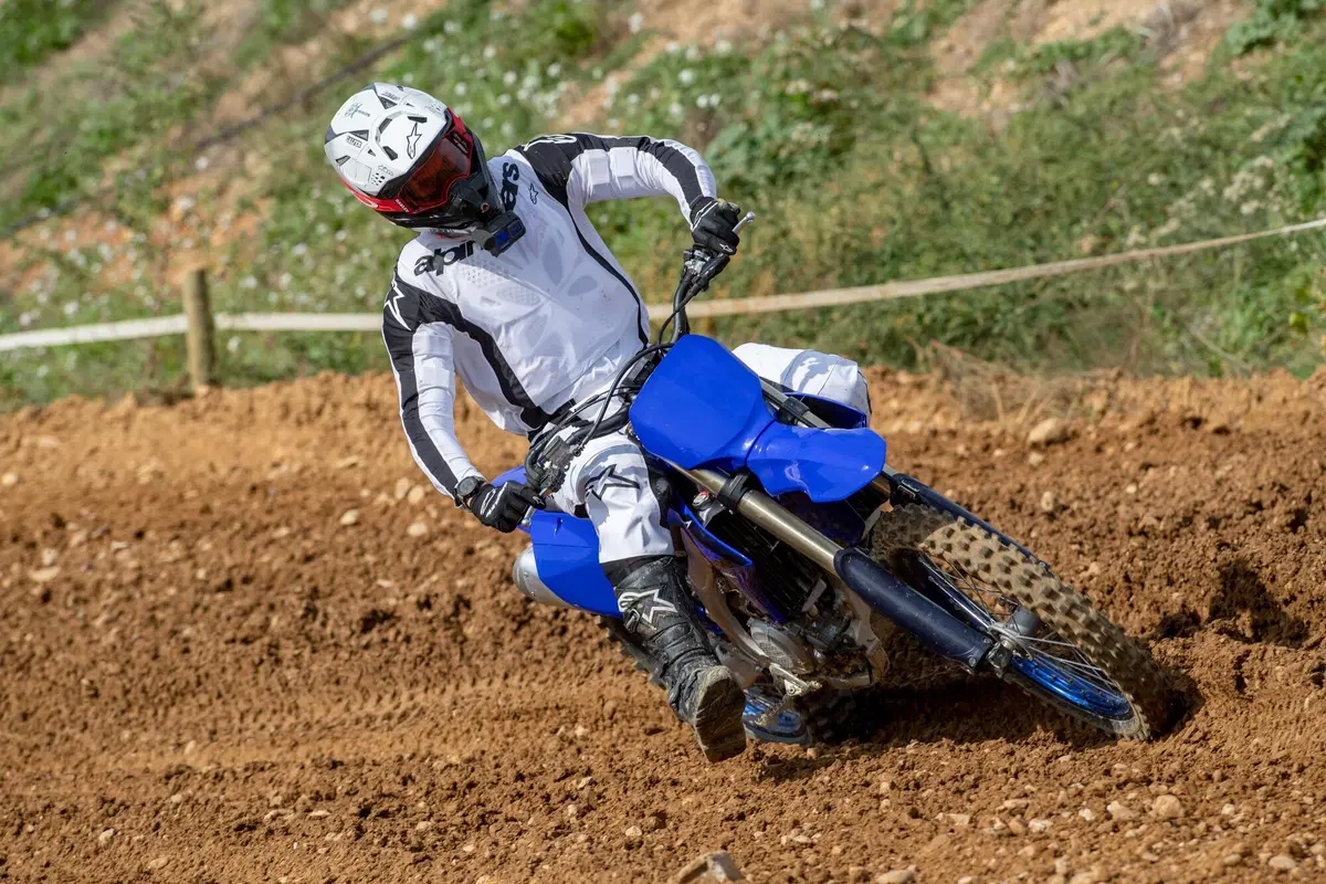 TEST Yamaha YZ450F MY23. Cura dimagrante [VIDEO] (3)