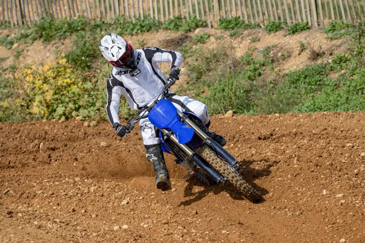 TEST Yamaha YZ450F MY23. Cura dimagrante [VIDEO] (6)