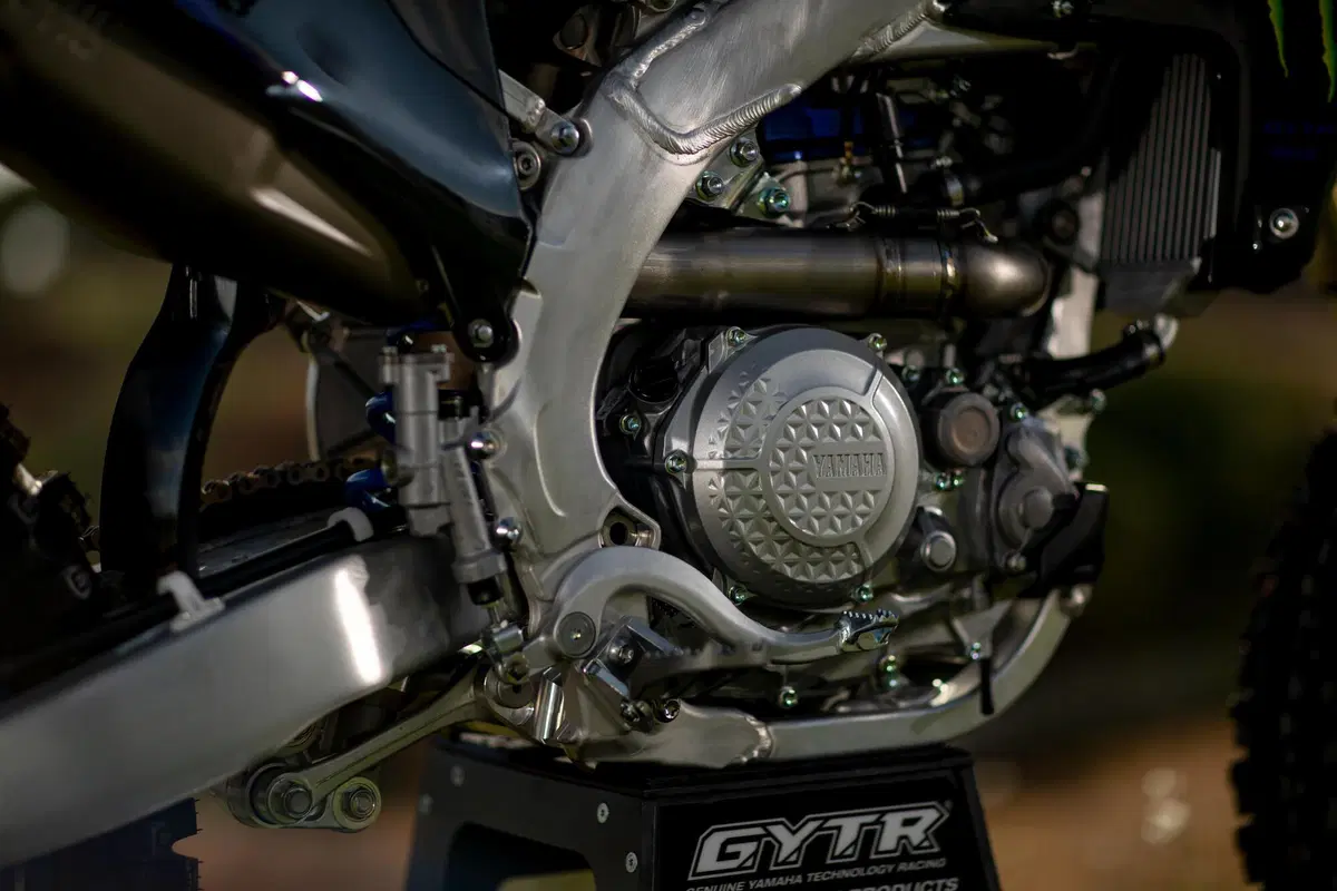 TEST Yamaha YZ450F MY23. Cura dimagrante [VIDEO] (5)