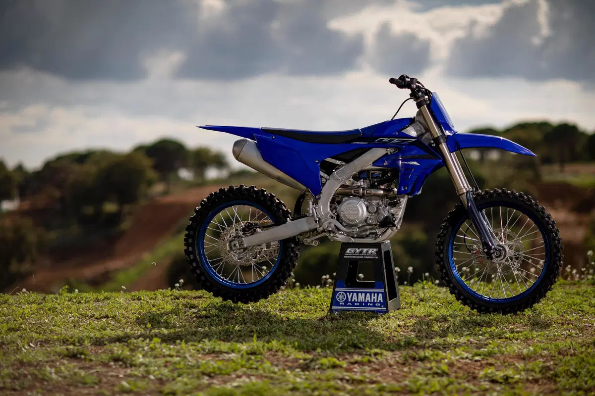 TEST Yamaha YZ450F MY23. Cura dimagrante [VIDEO] (14)