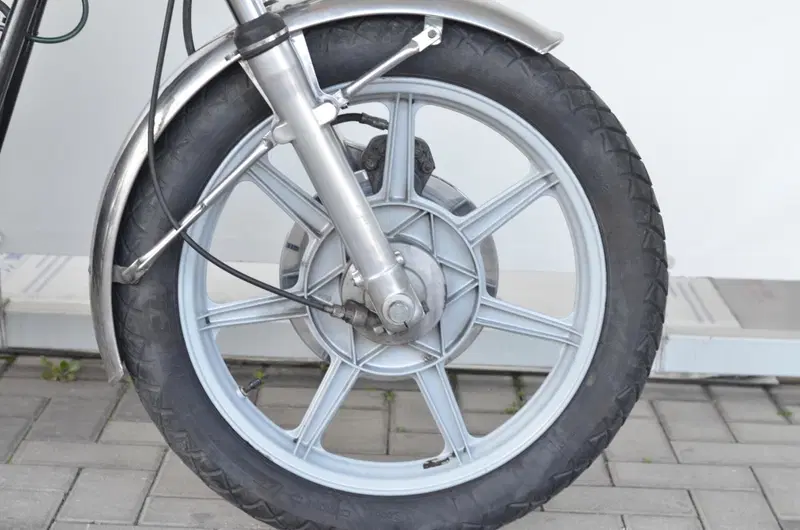 Moto Morini Tre e mezzo (4)