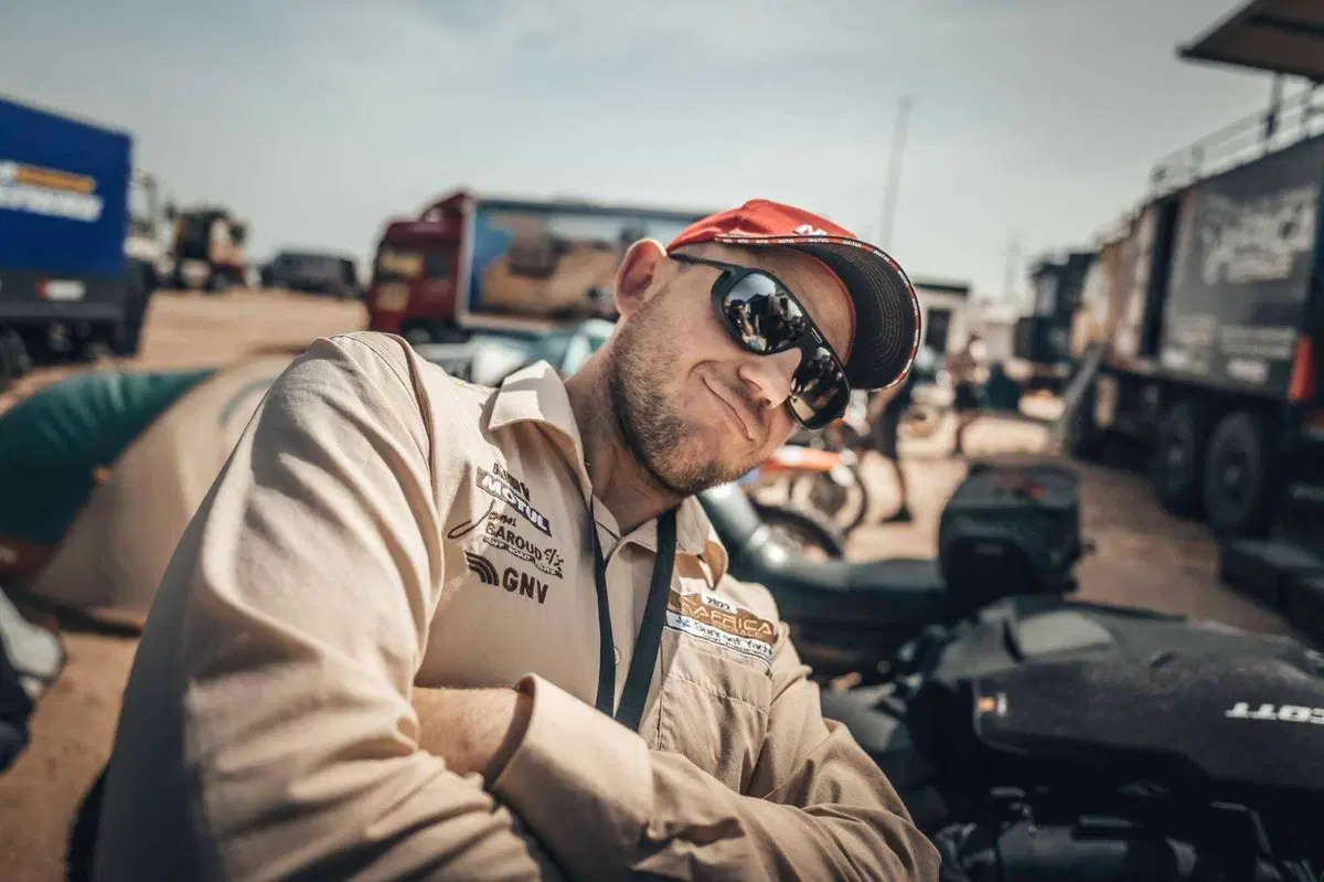 Africa Eco Race 22. Giorno di Riposo sull’Atlantico (14)