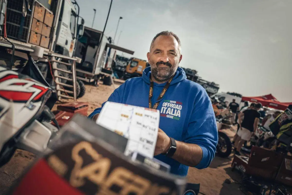 Africa Eco Race 22. Giorno di Riposo sull’Atlantico (15)