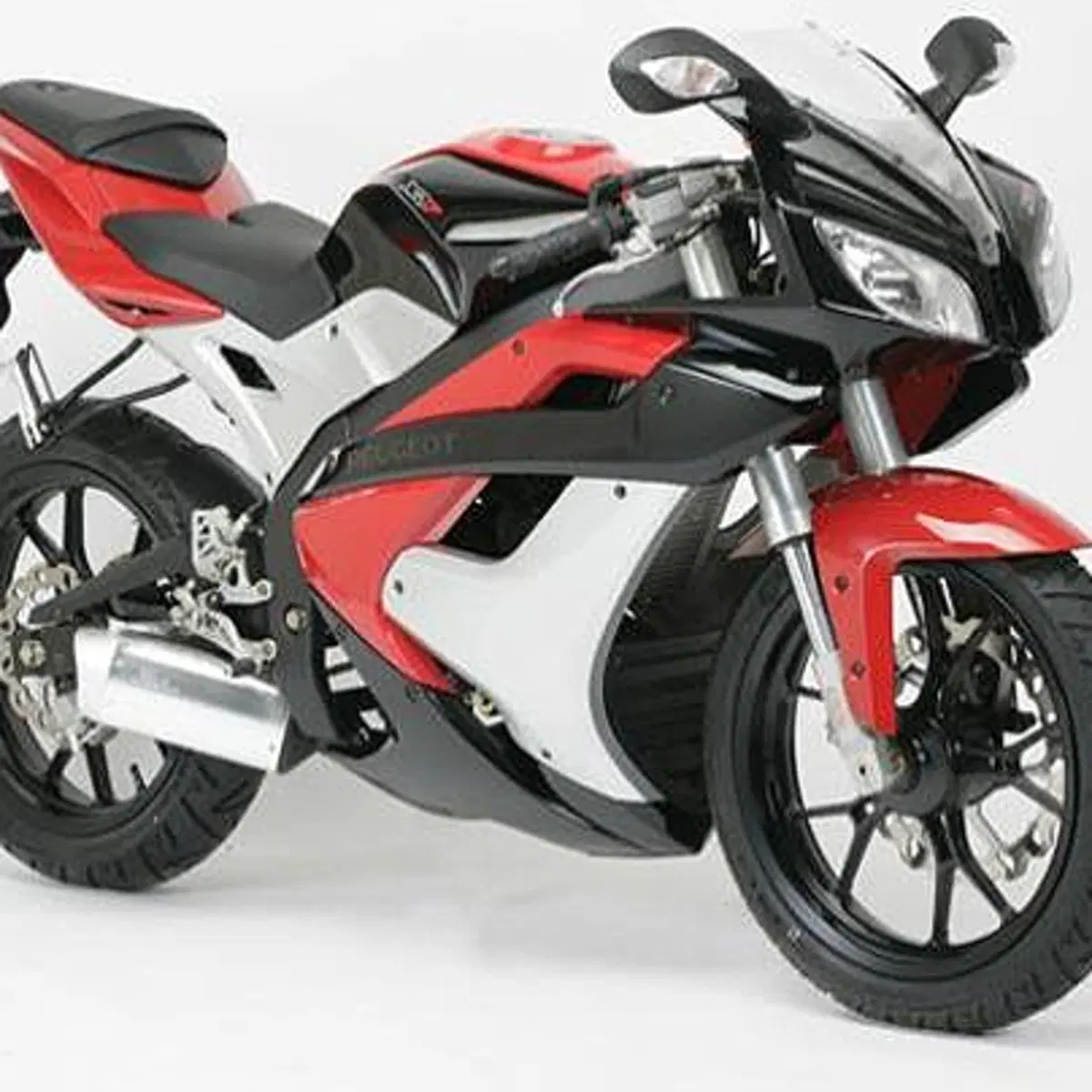 Peugeot XR7 50 (2008 - 13)