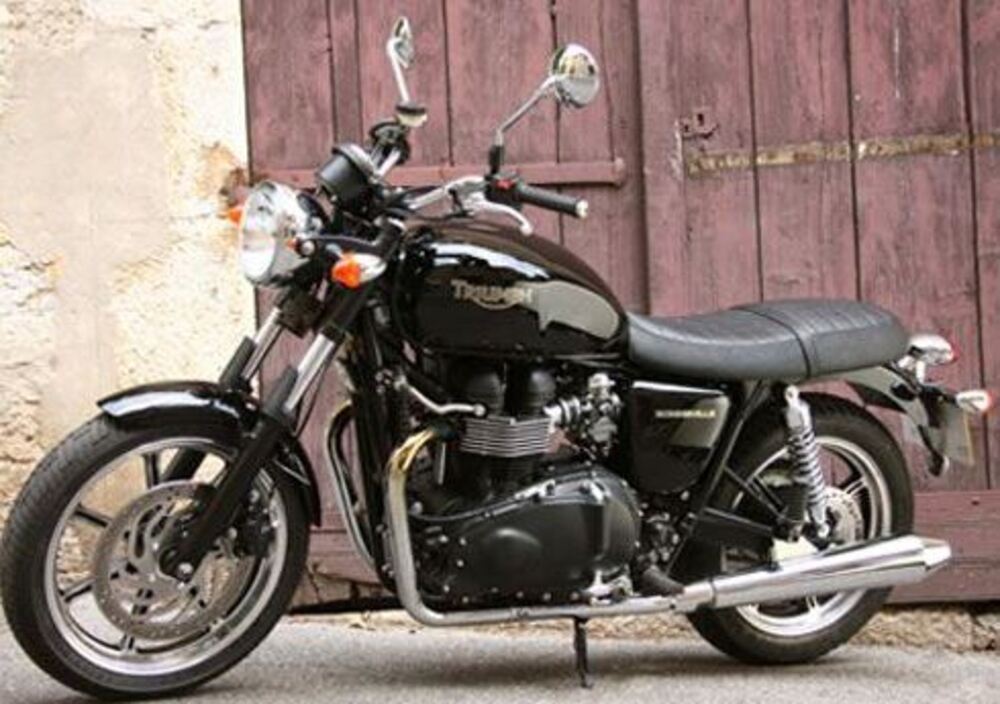 Triumph Bonneville (2007 - 16)