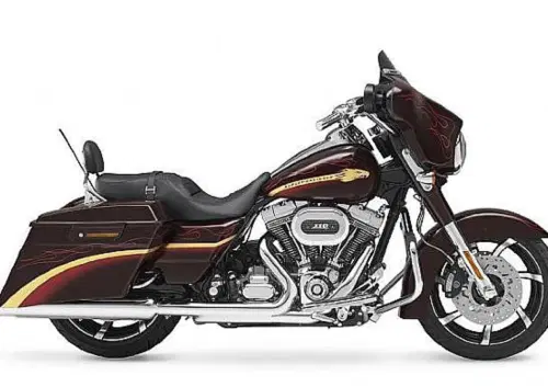 Harley-Davidson 1800 Street Glide (2010 - 11) - FLHXSE