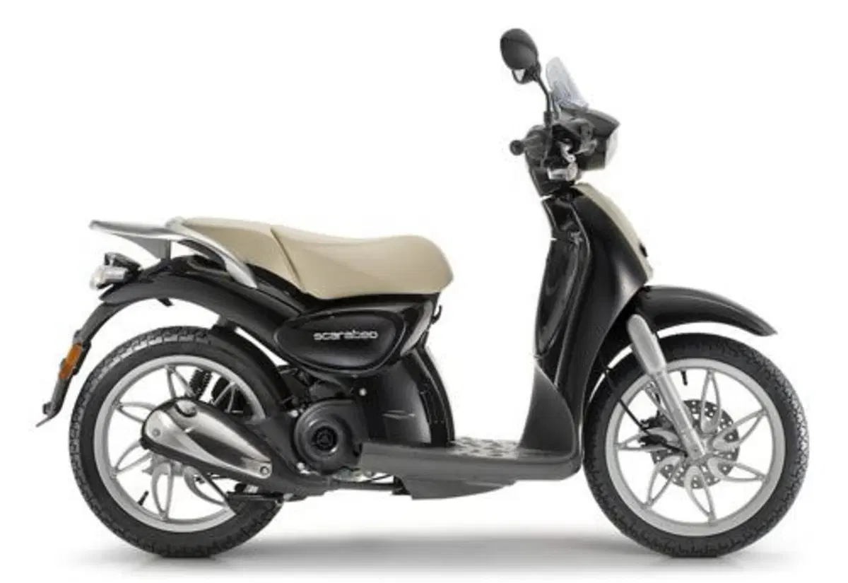 Aprilia Scarabeo 50 Scarabeo 50 4t 4V (2009 - 17) (4)