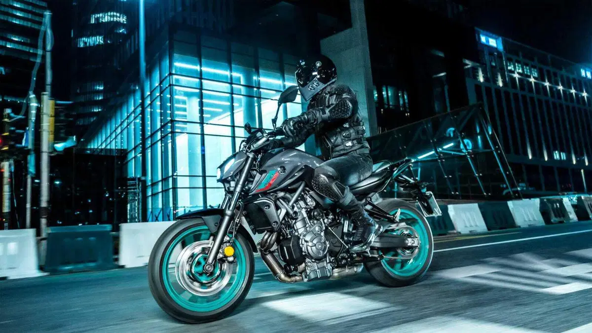Yamaha MT-07 2023, arriva la strumentazione TFT. E poi c'è la MT-07 Pure [GALLERY] (15)