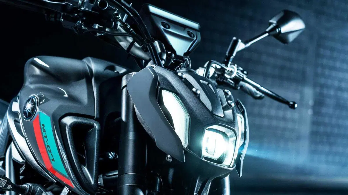 Yamaha MT-07 2023, arriva la strumentazione TFT. E poi c'è la MT-07 Pure [GALLERY] (20)