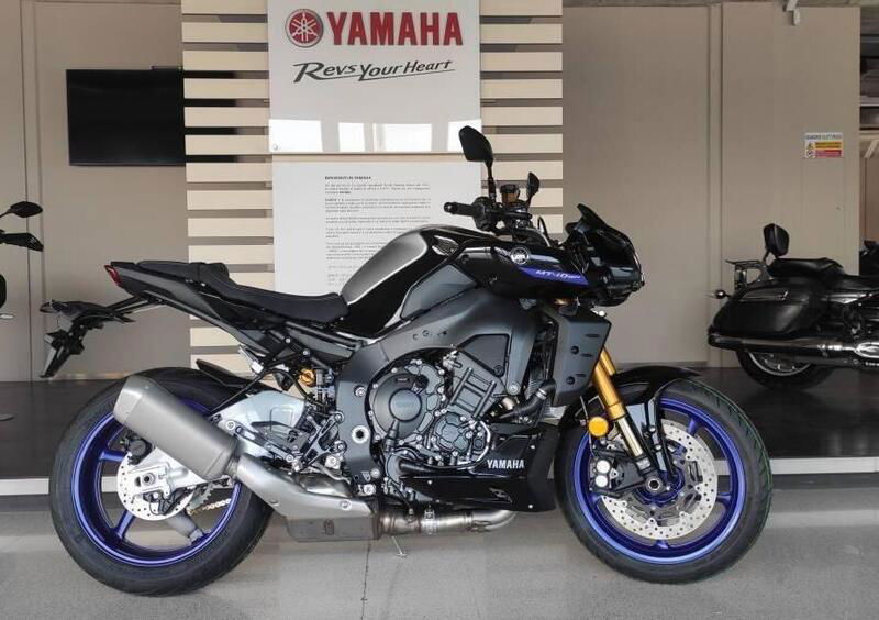 Vendo Yamaha MT-10 SP (2022 - 24) nuova a Alme' (codice 9049857) 