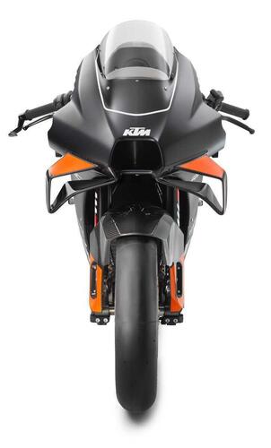 KTM RC 8C 2023: sale a 135 cavalli e scende a 142 kg... [GALLERY] (5)