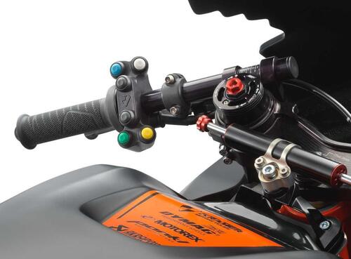 KTM RC 8C 2023: sale a 135 cavalli e scende a 142 kg... [GALLERY] (6)