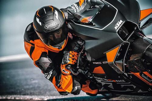 KTM RC 8C 2023: sale a 135 cavalli e scende a 142 kg... [GALLERY] (7)