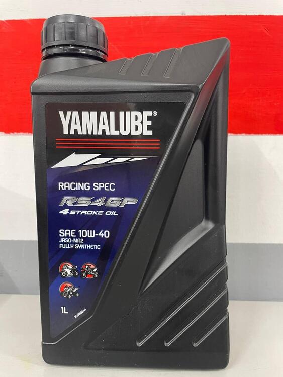 +Tecnologia dello Yamaha Factory Racing Team + YAM