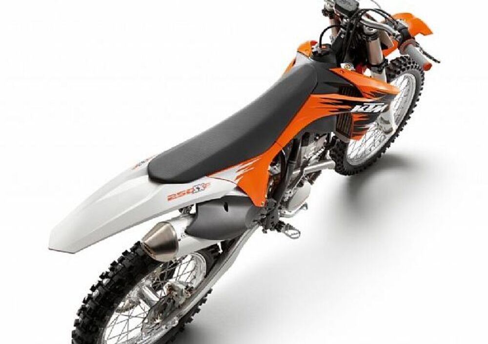 KTM SX 250 F (2011) (2)