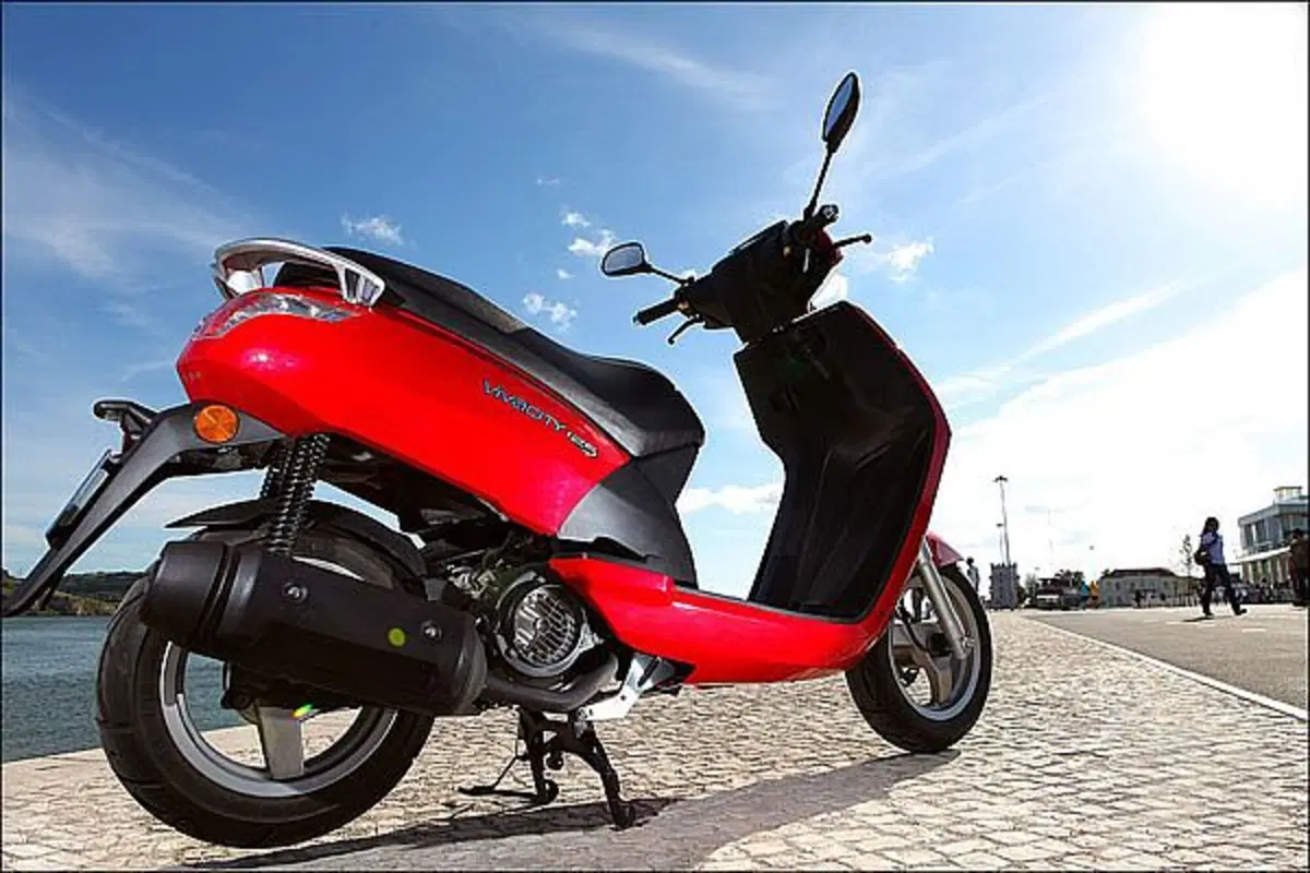 Peugeot Vivacity 125 Vivacity 125 (2010 - 15) (2)