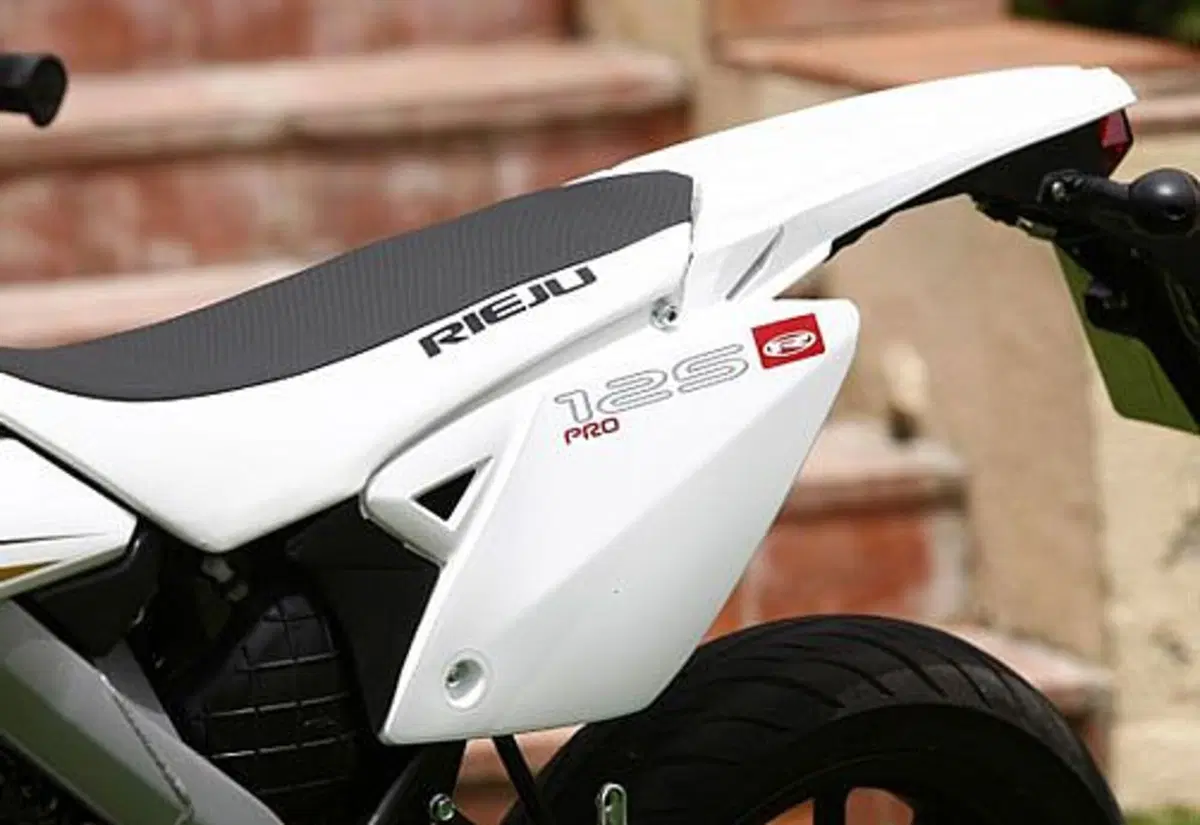Rieju Marathon 125 Motard Marathon 125 Motard Pro (2009 - 17) (3)