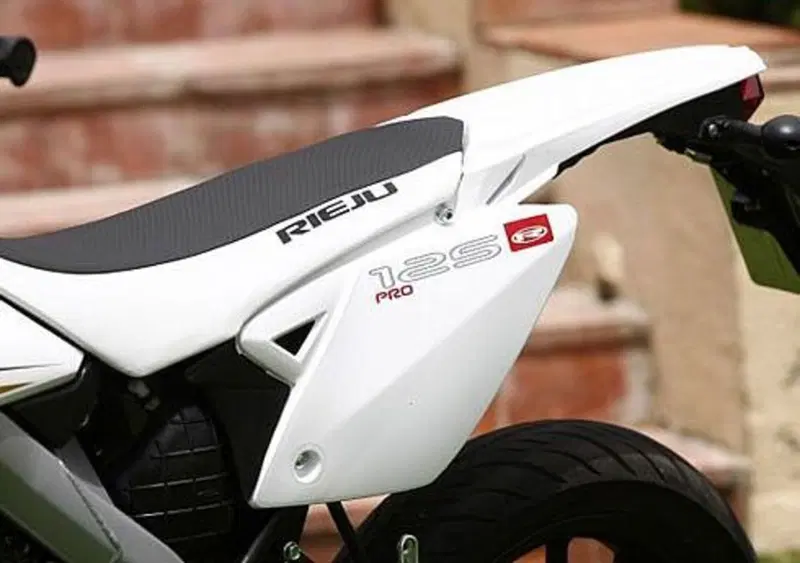 Rieju Marathon 125 Motard Marathon 125 Motard Pro (2009 - 17) (3)