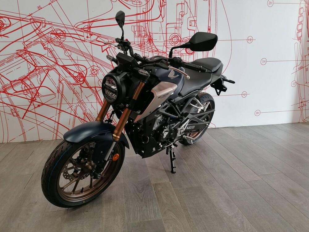 Honda CB 125 R (2021 - 24) (4)