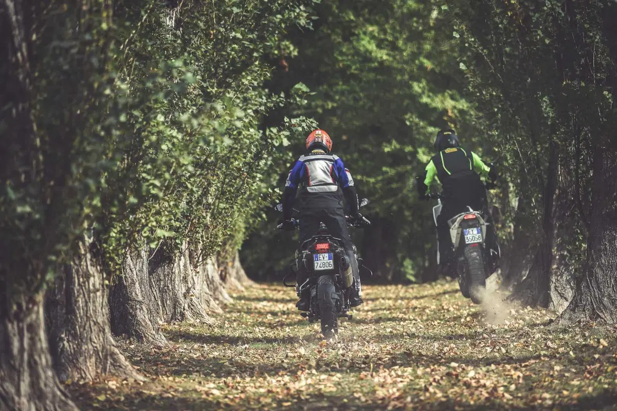 Benelli TRK 502X VS Moto Morini X-CAPE 650: velocità massima, accelerazione, pro e contro, consumi! (14)