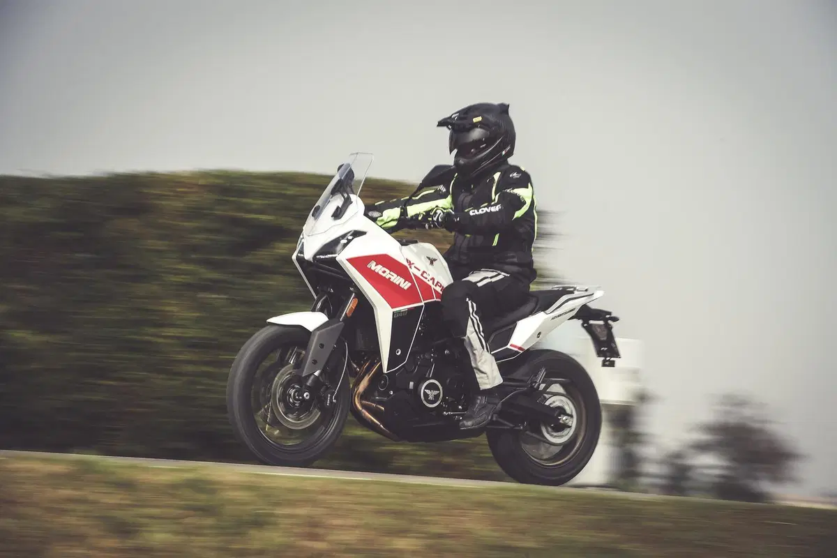 Moto Morini X-CAPE 650 (11)
