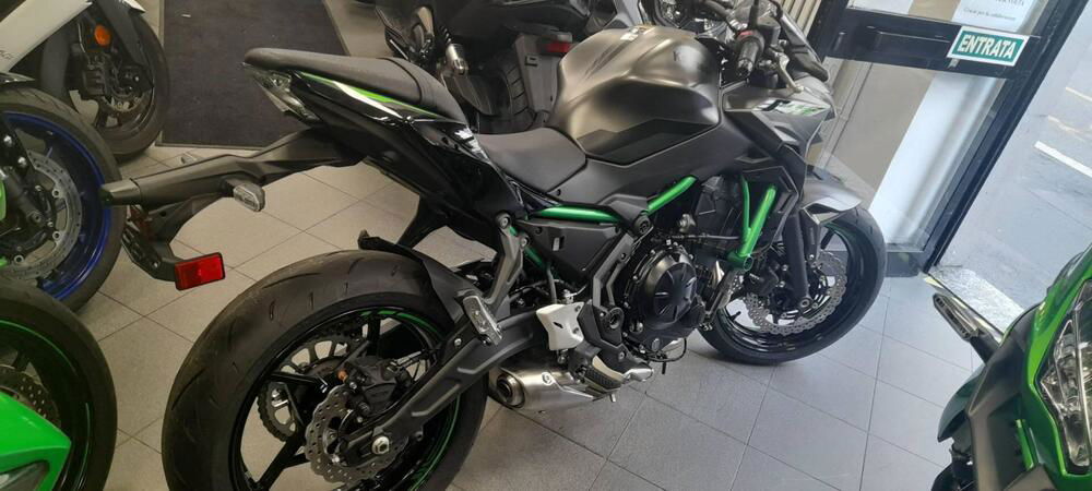 Kawasaki Z 650 (2021 - 25) (2)