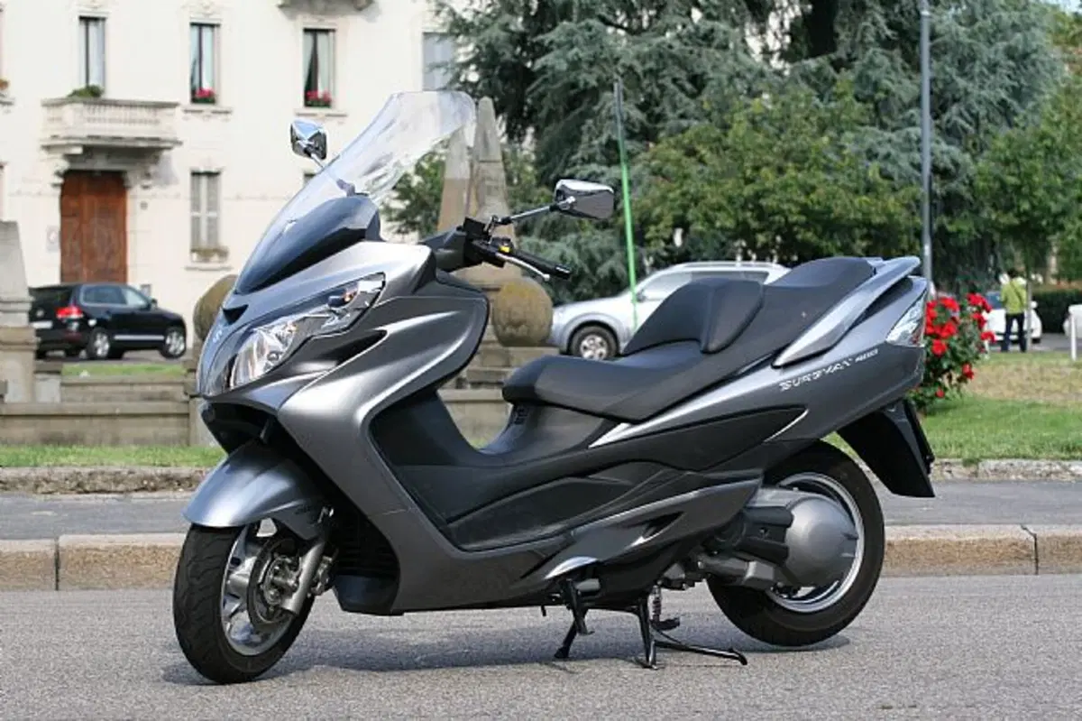 Suzuki Burgman AN 400 Burgman AN 400 ABS (2010 - 13) (3)