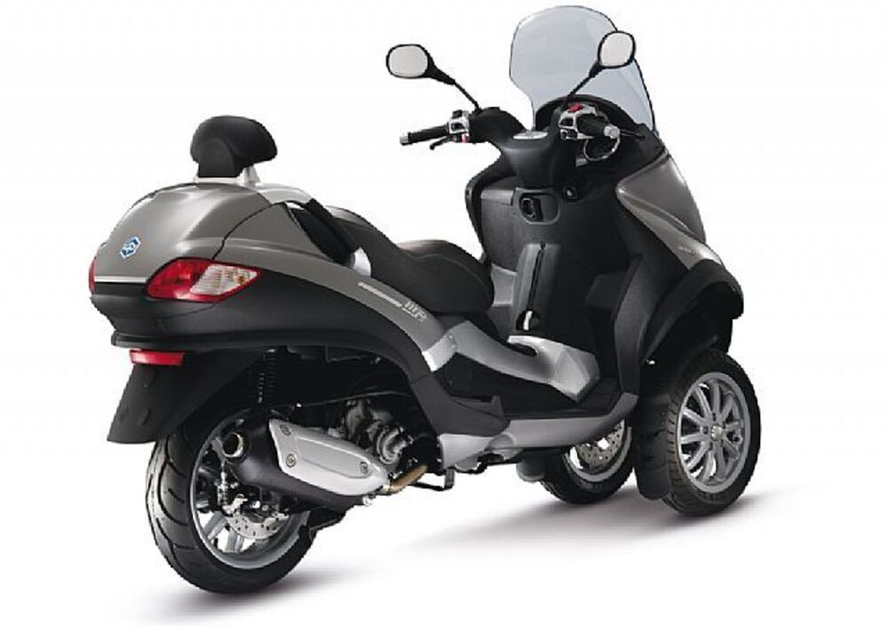 Piaggio MP3 300 (2010 - 11)