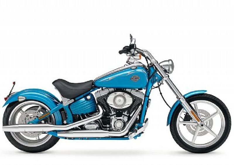 Harley-Davidson Softail 1584 Rocker C (2009 - 11) - FXCWC (2)