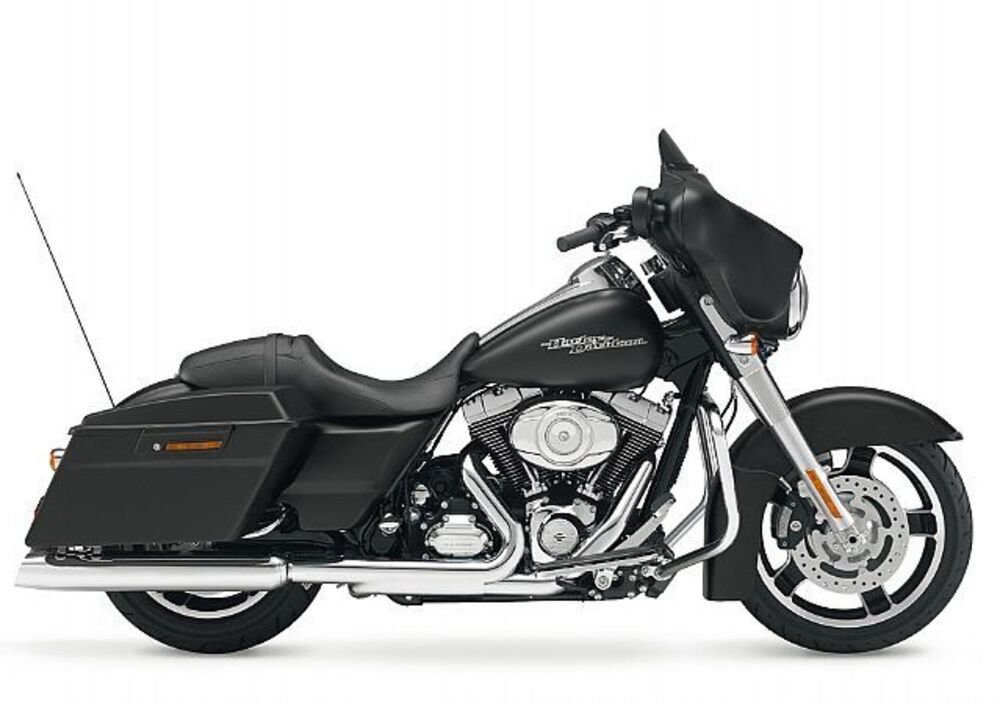 Harley-Davidson 1690 Street Glide (2011 - 13) - FLHX