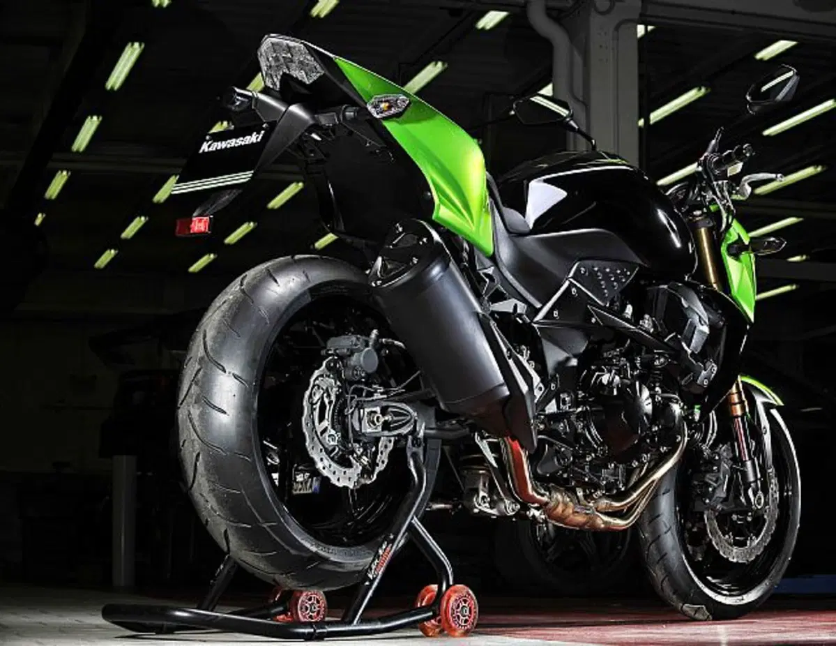 Kawasaki Z 750 Z 750 R ABS (2011 - 12) (2)