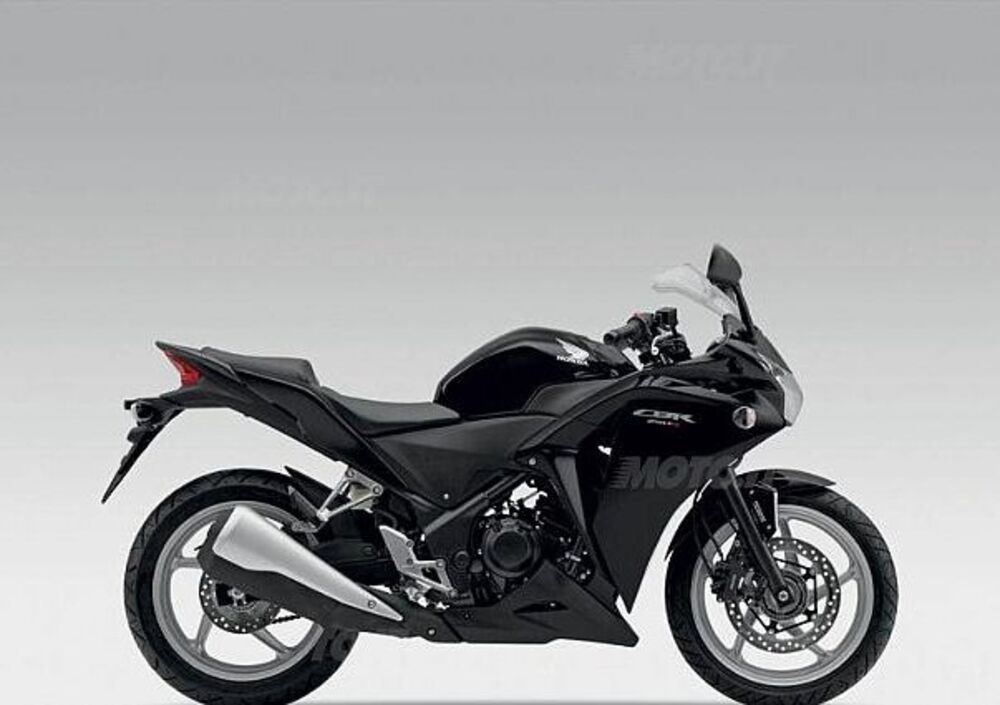 Honda CBR 250 R (2010 - 14) (3)