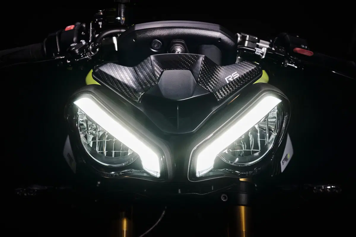 Triumph Street Triple Moto2 Edition 2023 (6)