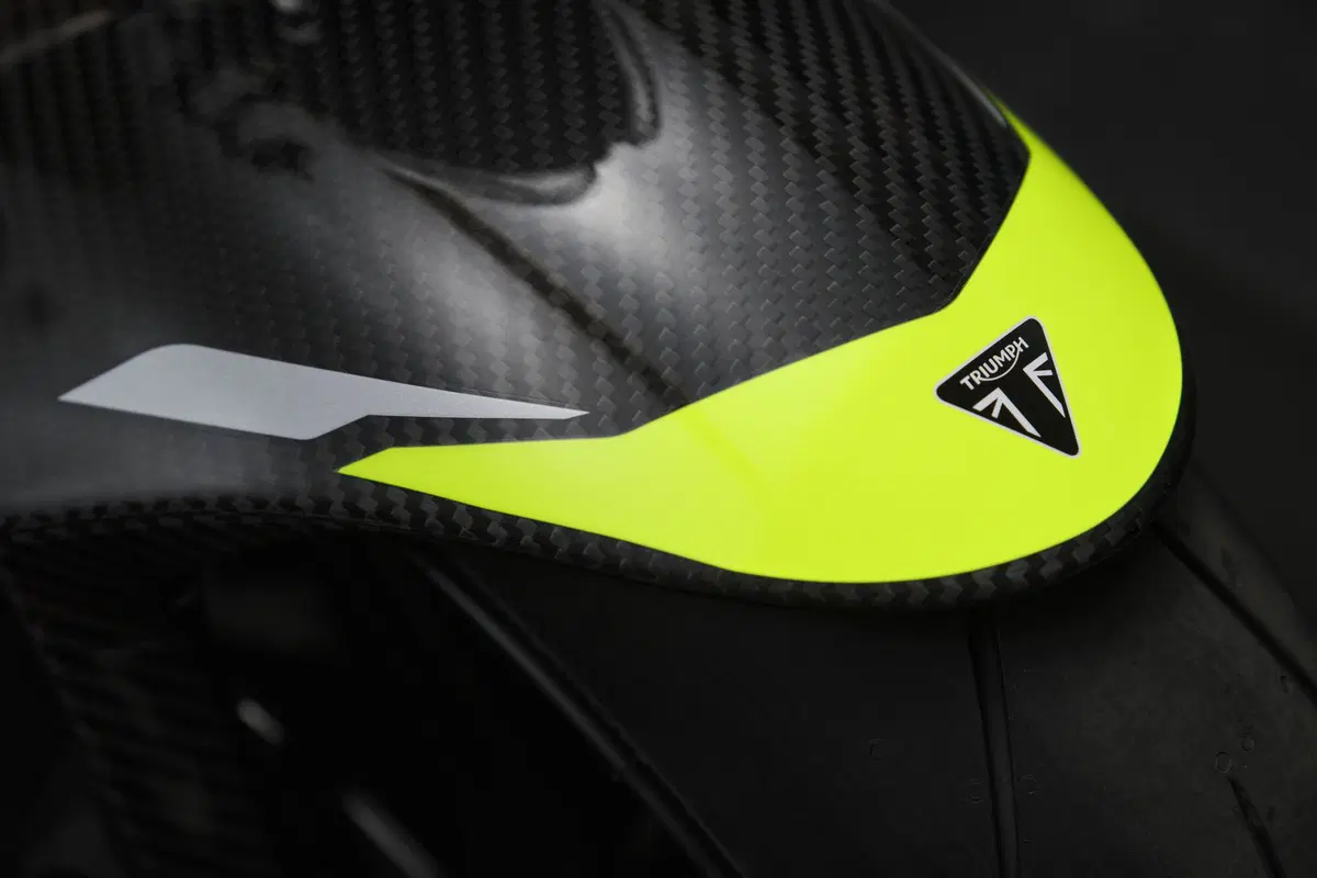 Triumph Street Triple Moto2 Edition 2023 (9)