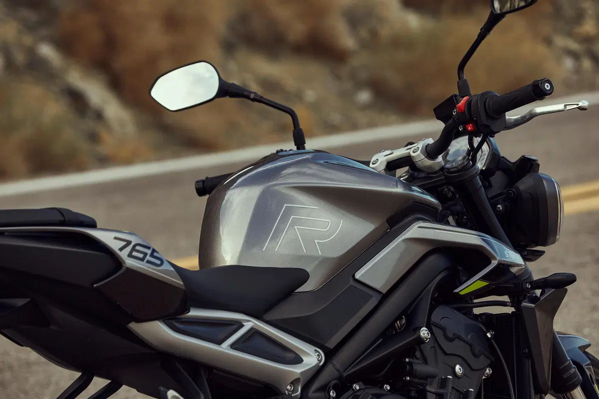 Triumph Street Triple 765 R 2023 (4)