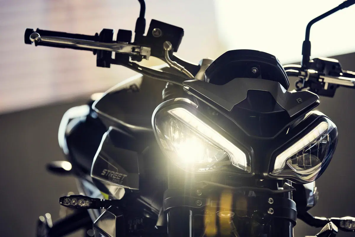 Triumph Street Triple 765 R 2023 (5)