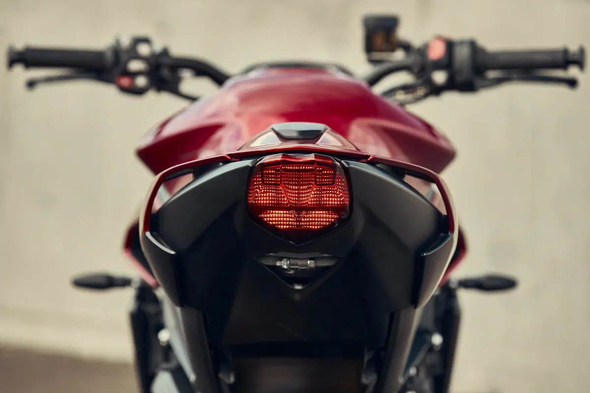 Triumph Street Triple 765 RS 2023  (6)