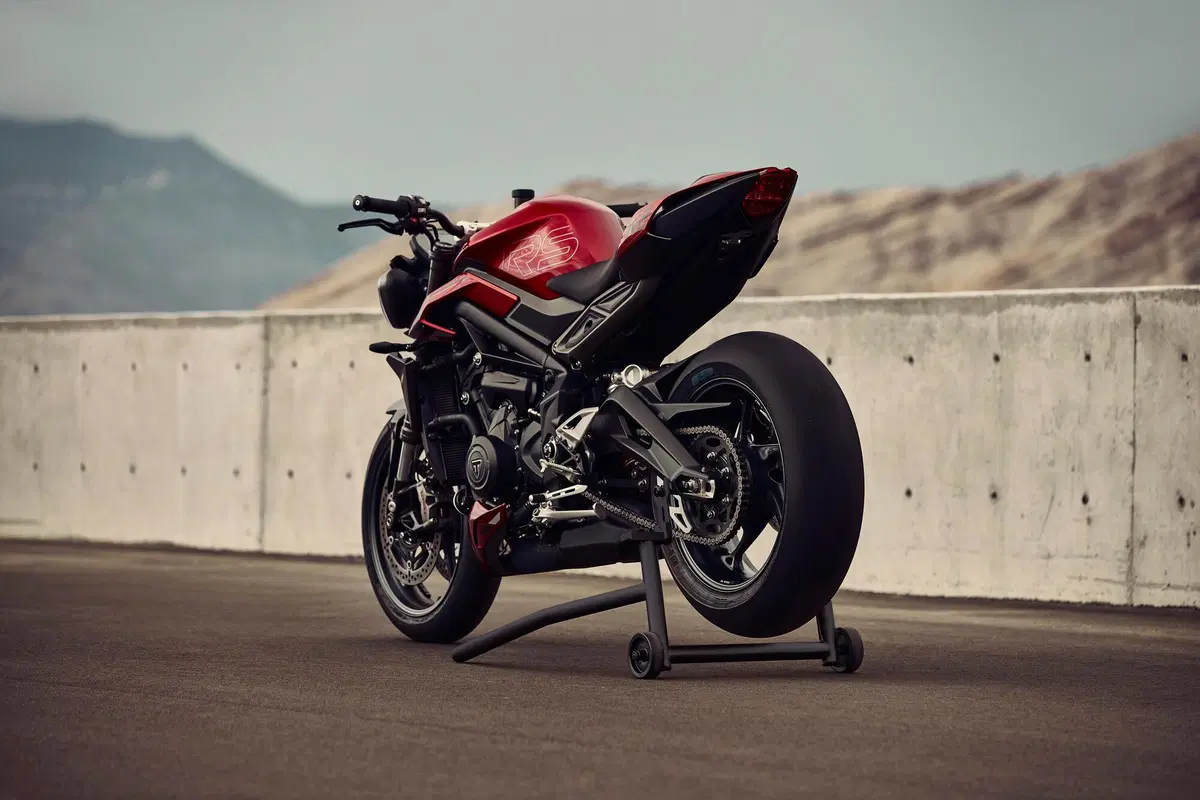 Triumph Street Triple 765 RS 2023  (10)
