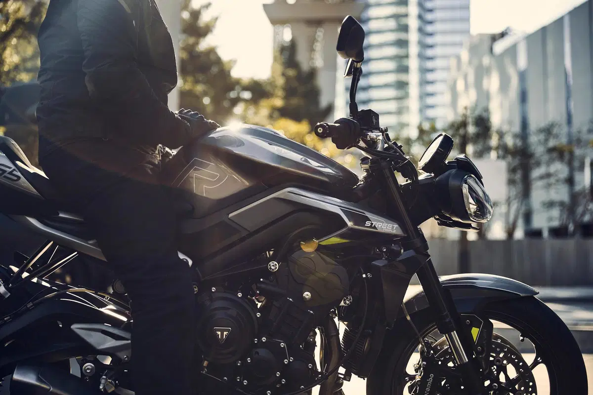Triumph Street Triple 765 R 2023 (20)