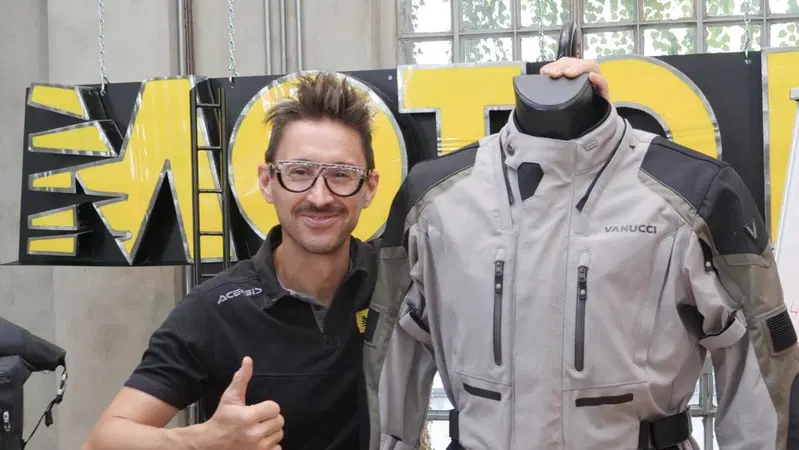 Vanucci VAJ 4 Louis Moto. Giacca da turismo superleggera!
