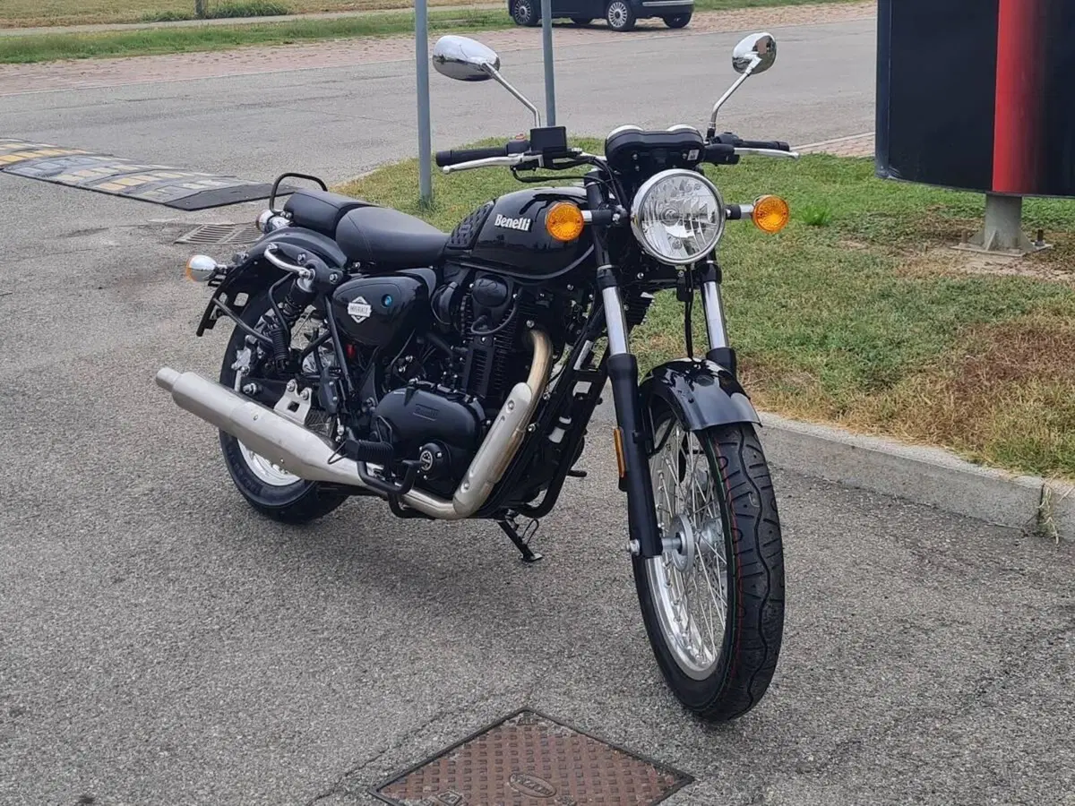 Benelli Imperiale 400 (2021 - 25) (4)