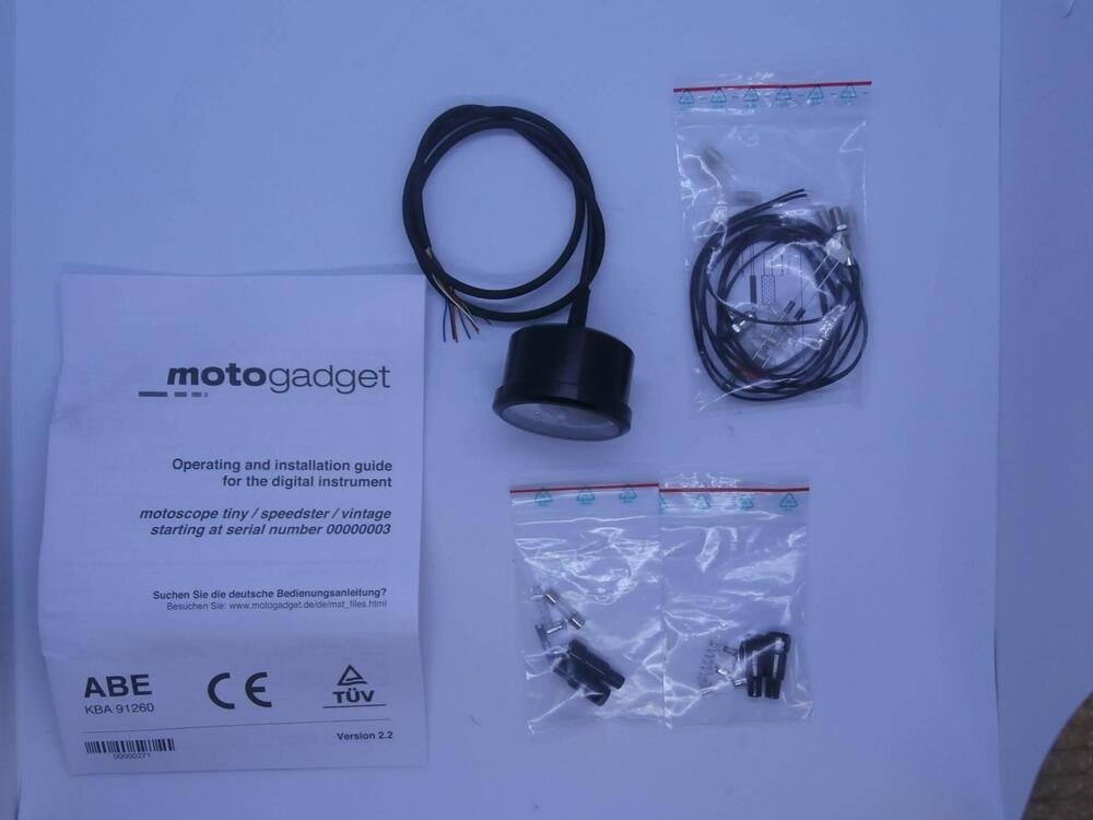 Contachilometri Motogadget Motoscope Tiny nero (5)