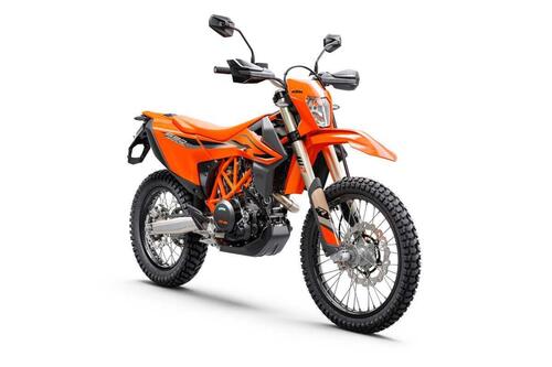 KTM aggiorna al m.y. 2023 le LC4 690 Enduro R e 690 SMC R (5)