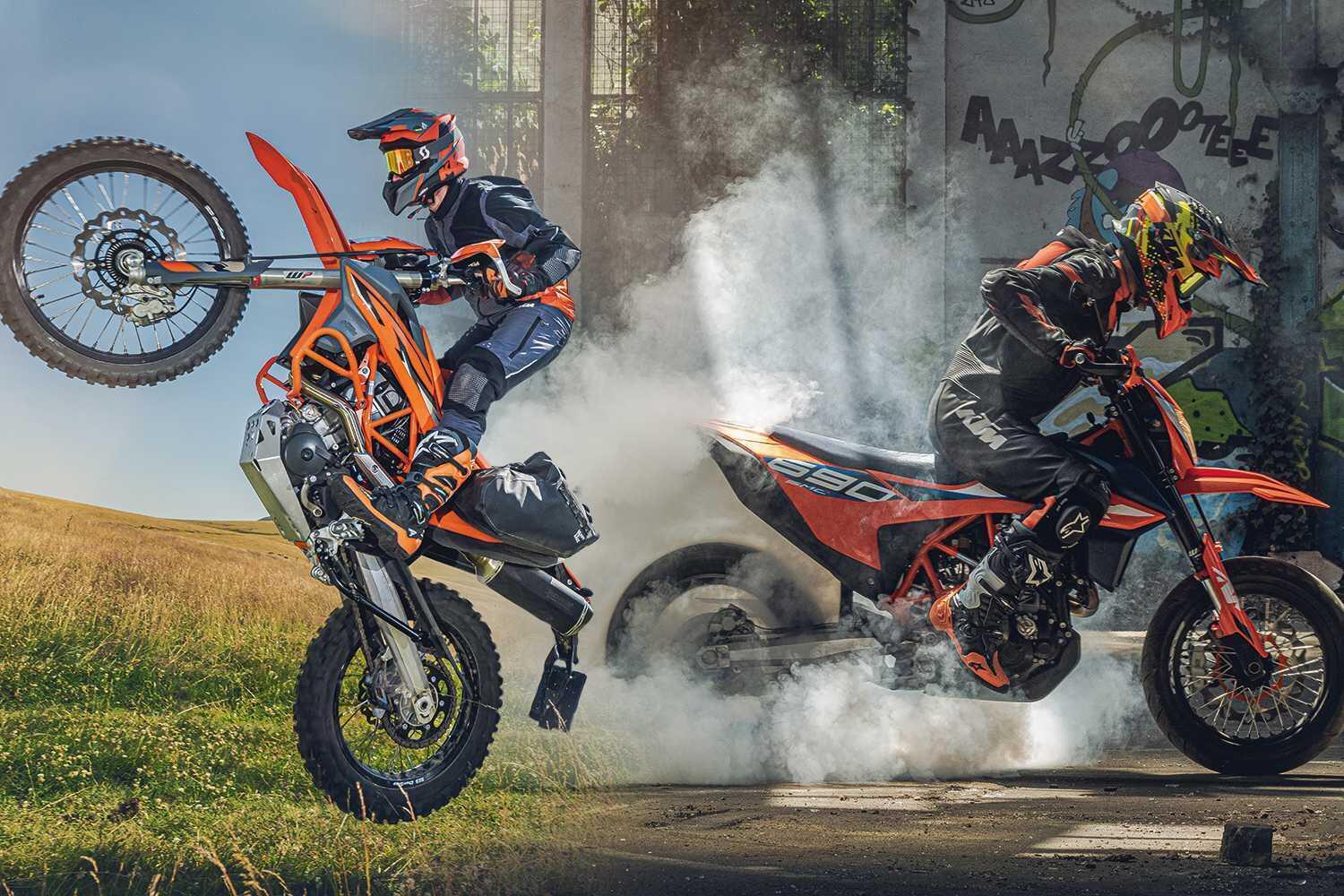 KTM aggiorna al m.y. 2023 le LC4 690 Enduro R e 690 SMC R