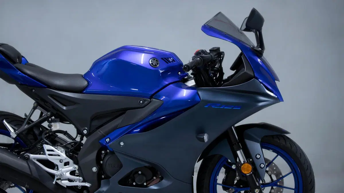 Yamaha R125 2023: ancora più sportiva (8)