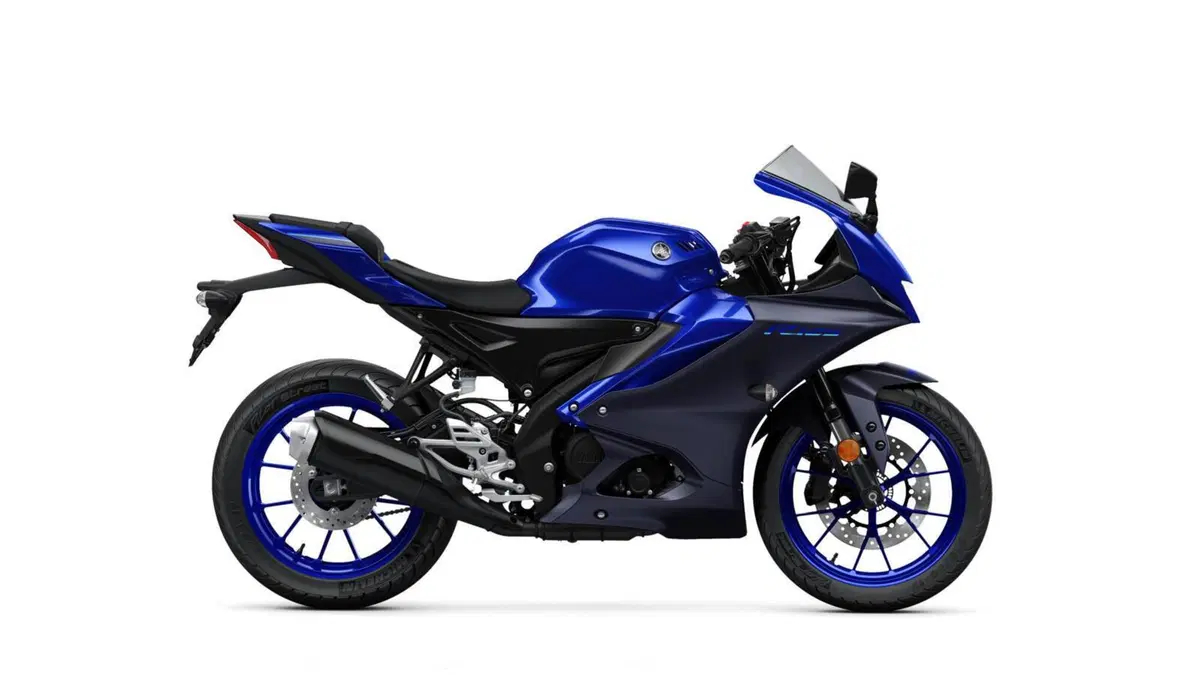Yamaha R125 2023: ancora più sportiva (5)