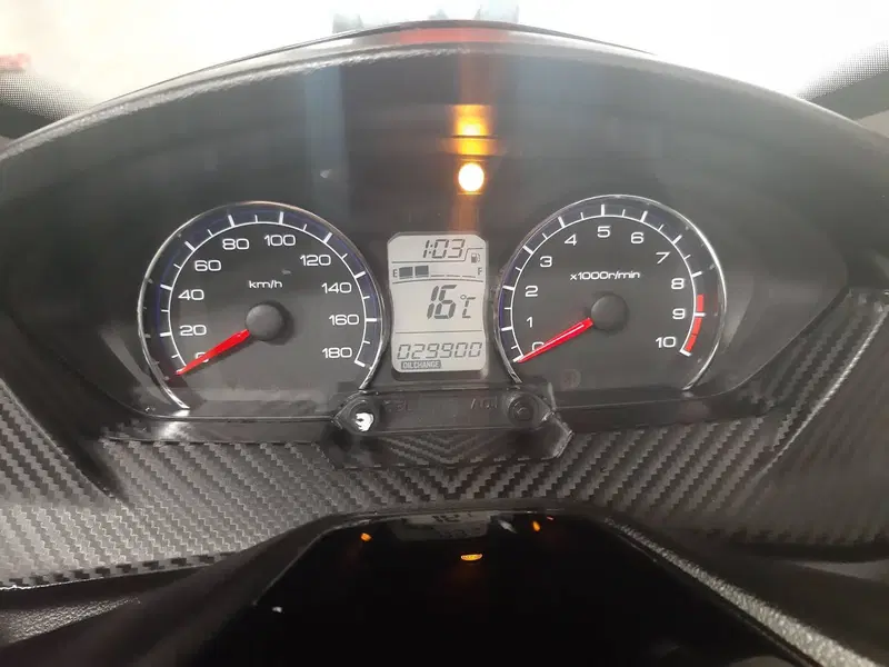 Suzuki Burgman AN 400 (2017 - 20) (3)