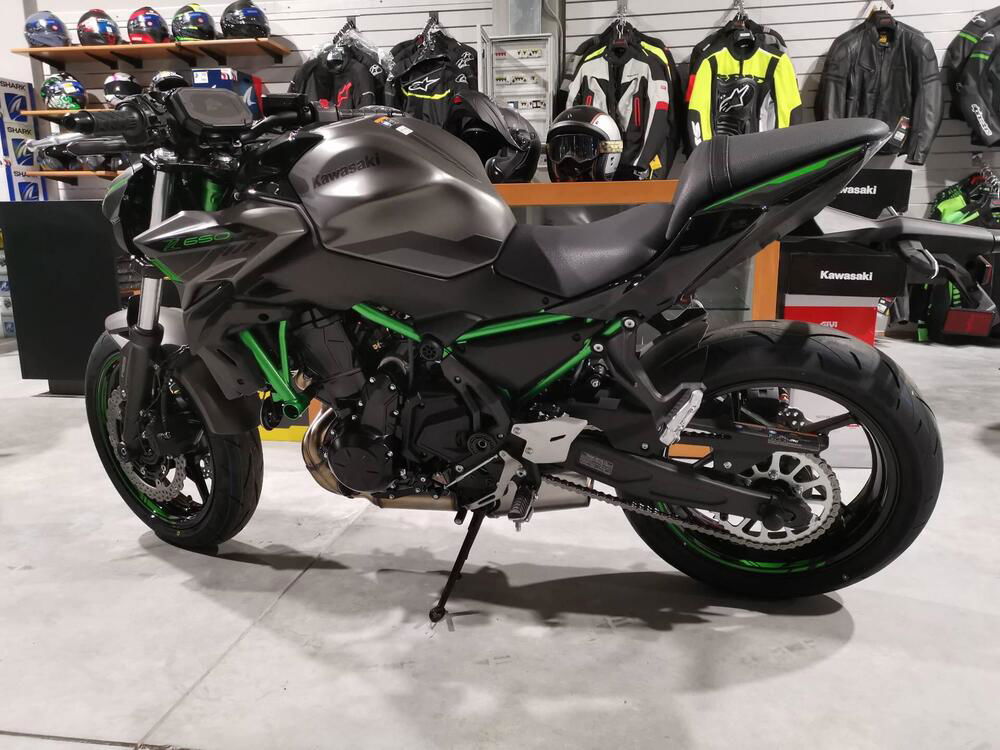 Kawasaki Z 650 (2021 - 24) (2)