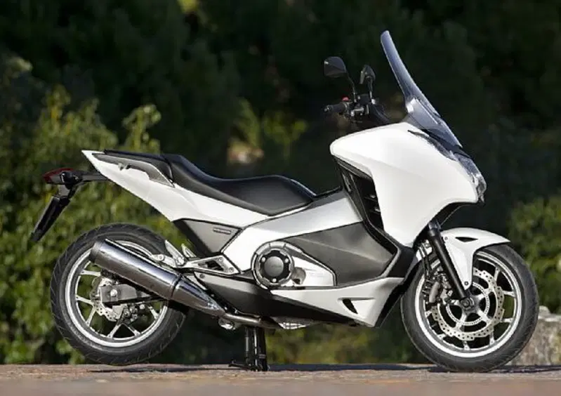 Honda Integra Integra 700 (2011 - 13) (2)